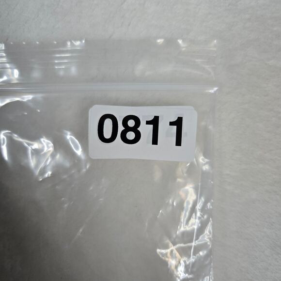 VTG Universal Studios Tshirt Embroidered Logo Mens Large Heavyweight Cotton 0811 - Picture 8 of 8